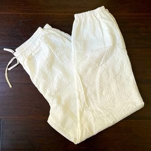 NEW White Elastic Waist Tapered Trousers w Flower Embroidery Like Pattern